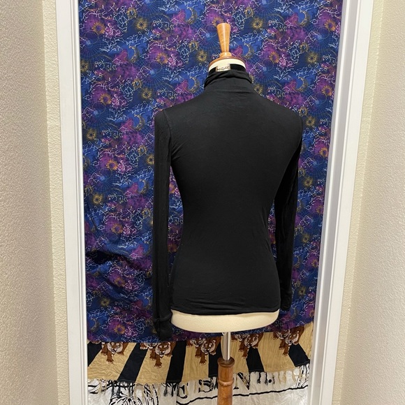 🌈 Lovely midnight turtle neck top - Picture 7 of 11